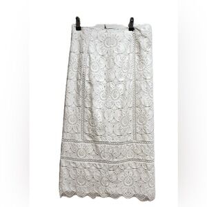 Banana Republic size 4 lace skirt